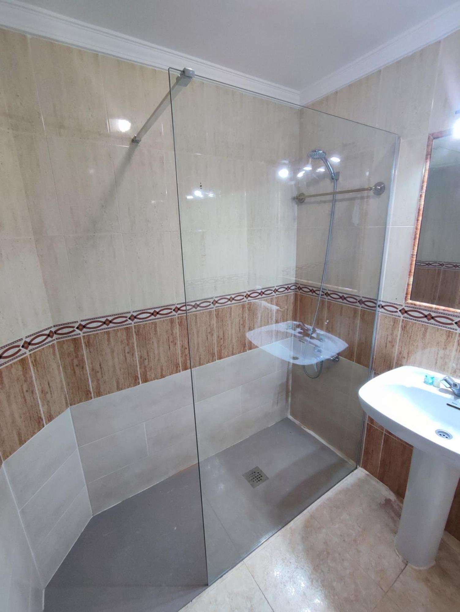 Hostal Las Palomas Лусена Екстериор снимка